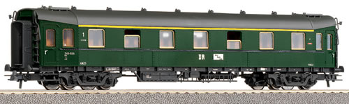 Pike car 1st class<br /><a href='images/pictures/Roco/45645.jpg' target='_blank'>Full size image</a>